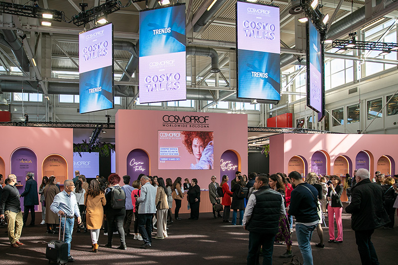 250,000 attendees and 2,984 exhibitors attended Cosmoprof Worldwide Bologna 2023