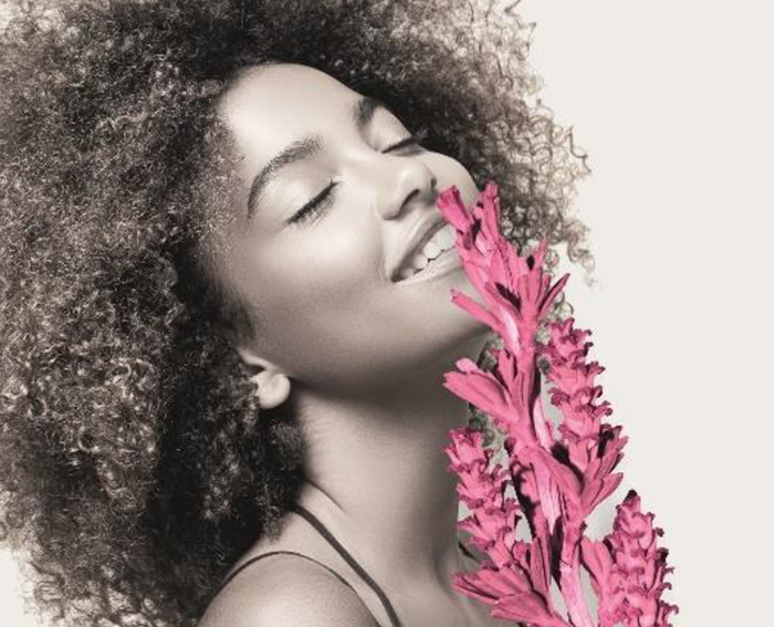 A multisensory firework for youthful skin!