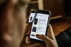 Amazon bags 36% of beauty industry sales in 2017