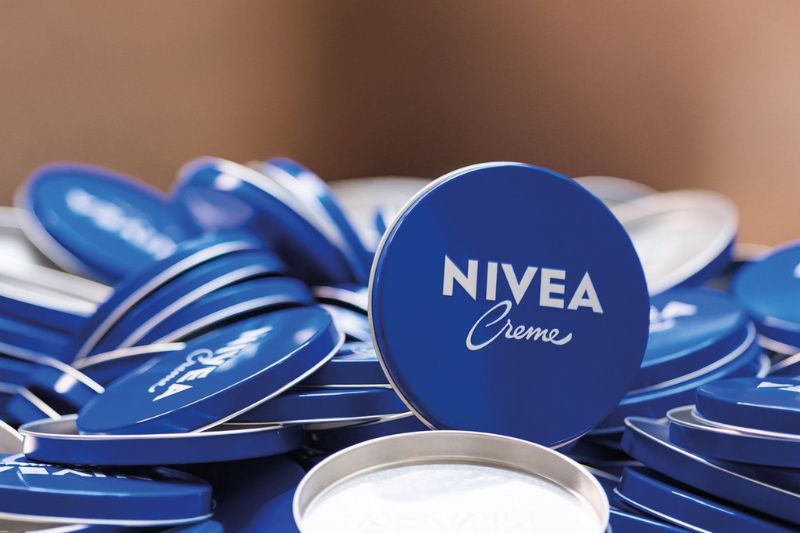 Beiersdorf Lowers Revenue Targets as Nivea Recovery Stalls Globally