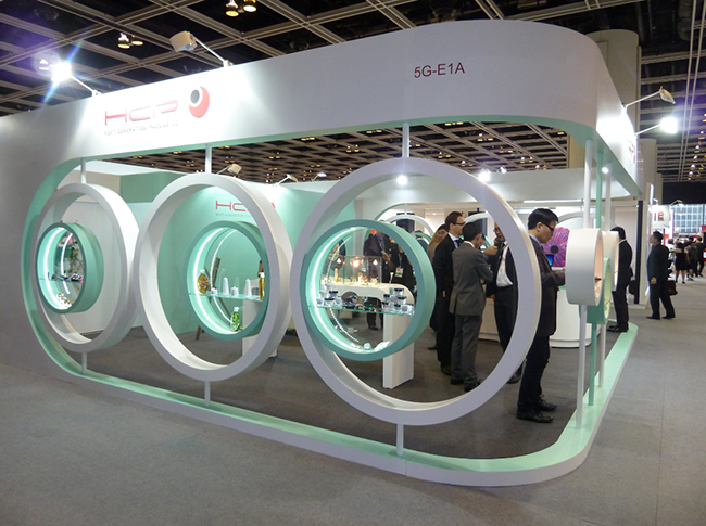<i>HCP\'s striking new displays drew in the crowds.</i>