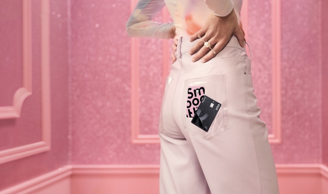 <a href='http://www.cosmeticsbusiness.com/news/article_page/What_Klarnas_new_in-store_credit_card_could_mean_for_beauty_retail/198345'>In January, Klarna launched its first physical shopping card</a> 