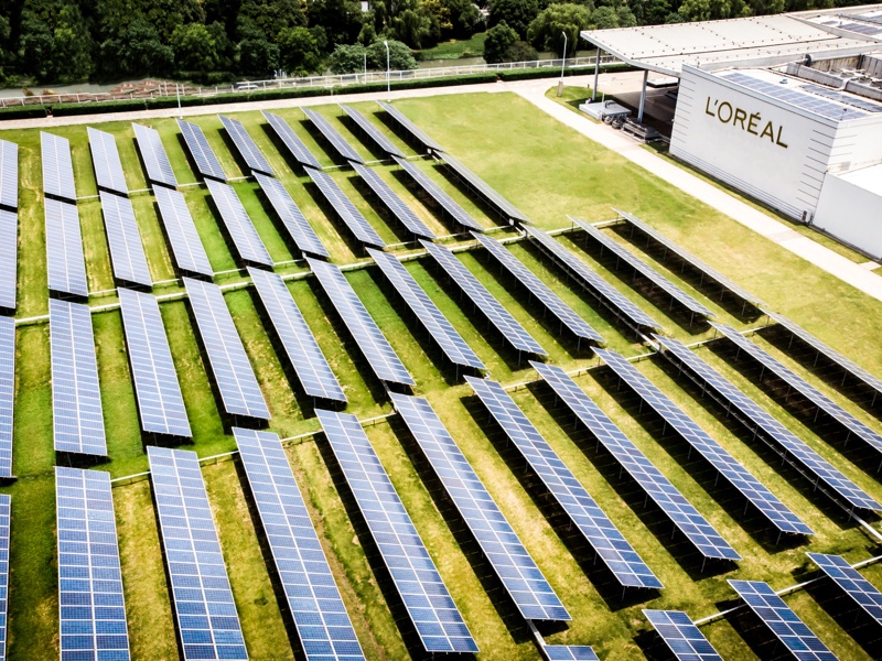<i>Onsite solar panels at L’Oréal's Suzhou plant have generated 1.2M kWh of electricity every year since 2015</i>