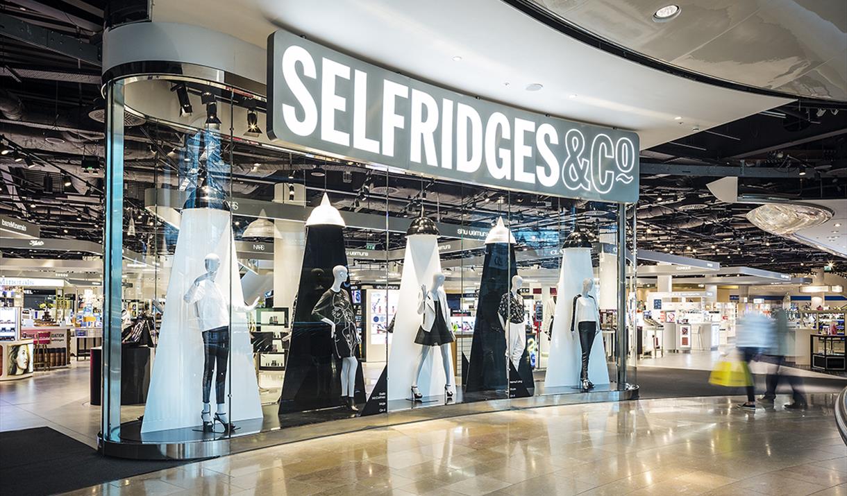Luxury retailer Selfridges bans single-use beauty wipes