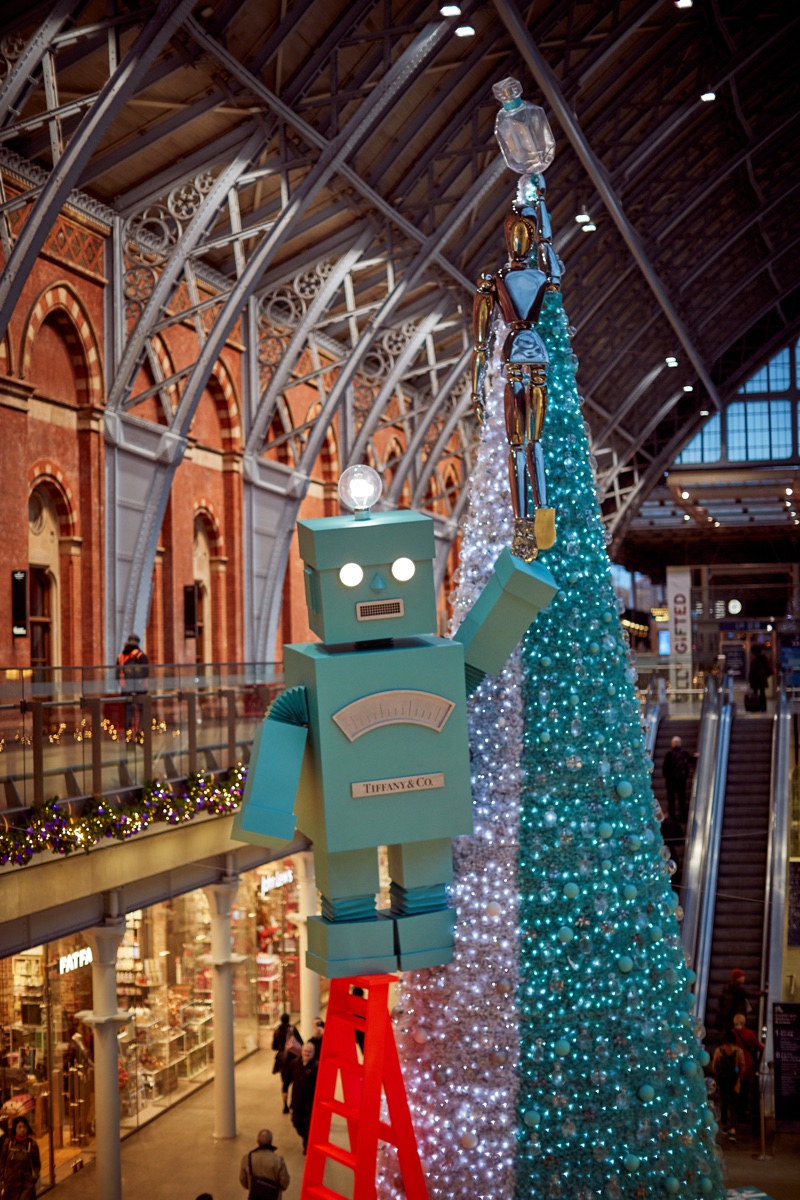 Tiffany and Co. creates sensual experience with new Christmas tree pop-up