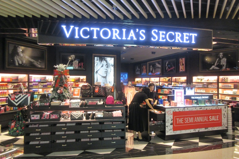 Victoria’s Secret reduces headcount by 15% as cost-cutting initiative takes hold