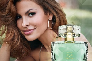 Avon extends Hollywood star Eva Mendes' fragrance line 
