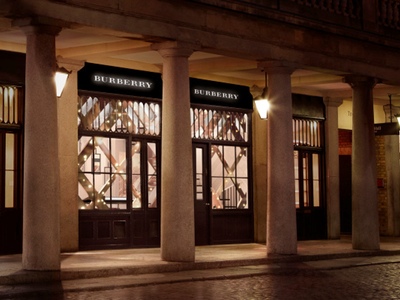Burberry sees slump in profits