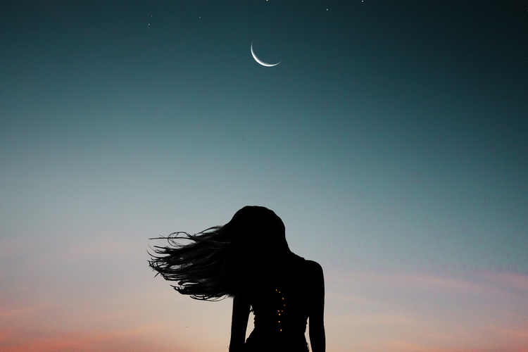 Celestial beauty: 7 ways brands are inspired by the moon product trend