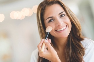 Colour Cosmetics Market Report: Defining opportunities for brands in 2017 and beyond