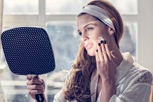 Danielle Lloyd fronts Flint + Flint
