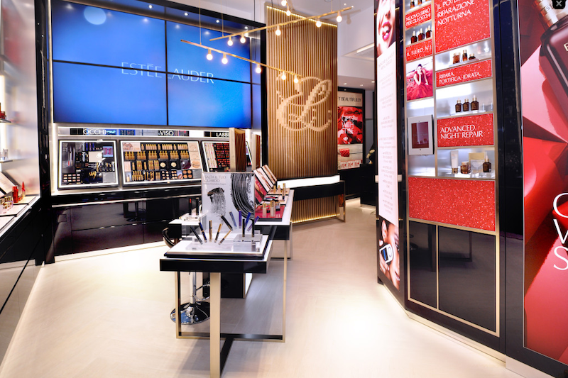 Estée Lauder Companies’ Executive Vice President steps down