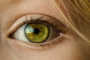 European Commission gives the green light to eyelash dyes