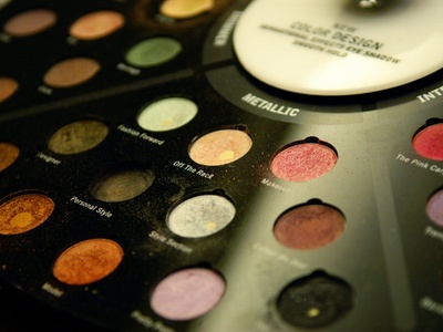 Fake beauty products found to contain arsenic and urine