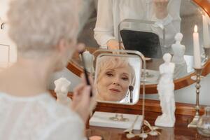 Fragrance and make-up revive US prestige beauty market