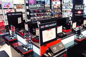 French cosmetics market faces crisis of consumer confidence