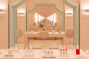 Glossier opens first store in the Midwest as it grows its bricks-and-mortar offering