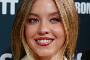 Is Sydney Sweeney’s Syrn set to break into beauty?