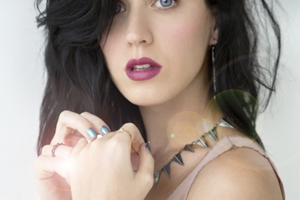 Katy Perry revealed as new face of Covergirl 