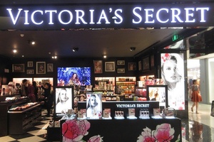 L Brands slaps Sycamore with lawsuit over Victoria’s Secret deal