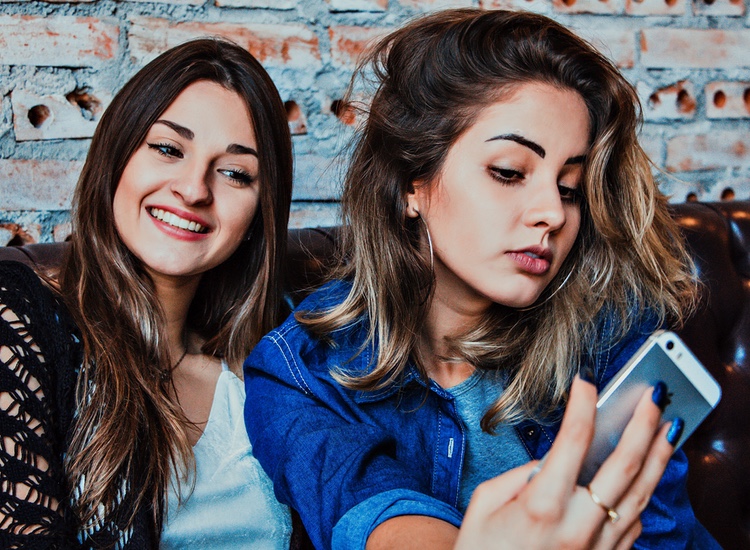 L’Oréal and ModiFace partner with Facebook on AR beauty experiences