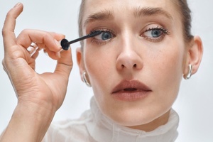 Merit Beauty taps Girls star Jemima Kirke to front tubing mascara campaign