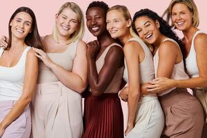 Monat donates £11,000 to Beauty Banks and Future Dreams charities as it appoints new UK ambassadors 