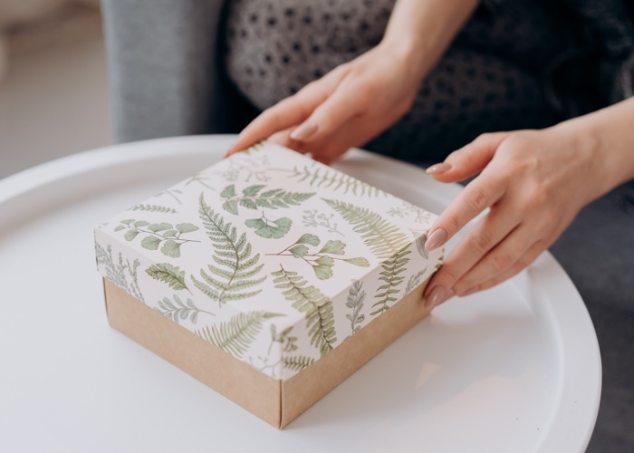 Pandemic opens beauty shoppers up to subscription boxes 