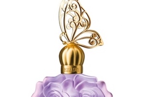 Perfect365 teams up with Anna Sui for new make-up looks