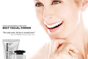Peter Thomas Roth welcome Kelly Rutherford as new spokesmodel
