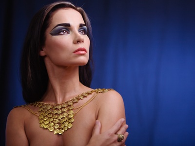 The allure of ancient Egypt: Cleopatra trend takes off