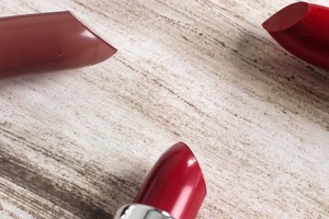 UK regulator calls for data on nanomaterials and suspected endocrine disruptors in cosmetics