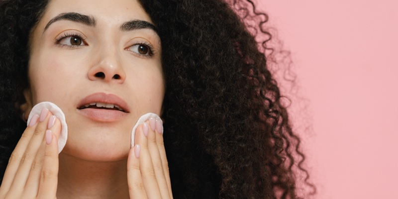 Want to make a gentle glycolic acid exfoliator? Here's how
