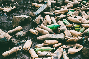What novel polymers make great-looking green packaging?